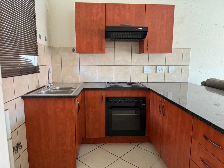 2 Bedroom Property for Sale in Waterval East North West